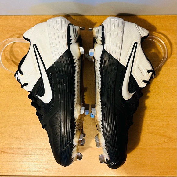 Nike Alpha Huarache Elite II Low Baseball Cleat with Tuff Toe Application - Picture 4 of 7